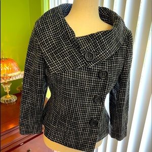 Tahari size 4 blazer 💕